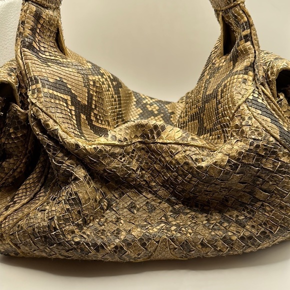 Bottega Veneta Limited Edition Python Cocker hobo intrecciato bag - Picture 6 of 14